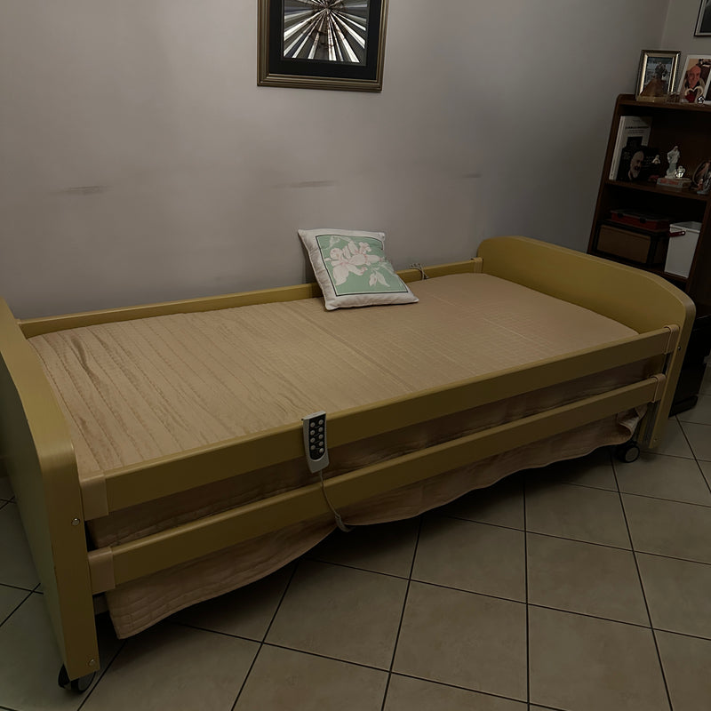 Vendo letto ortopedico motorizzato