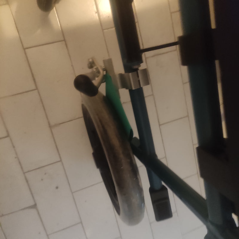 Sedia a rotelle super leggera