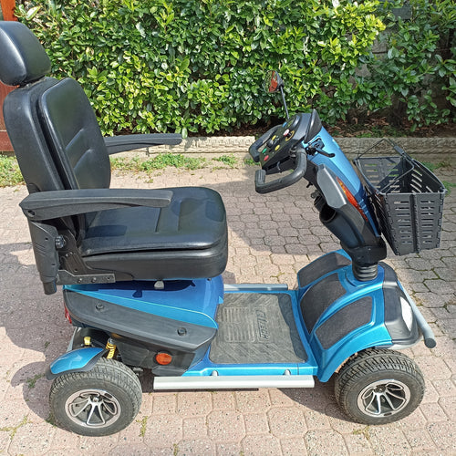 Scooter elettrico per anziani a quattro ruote
