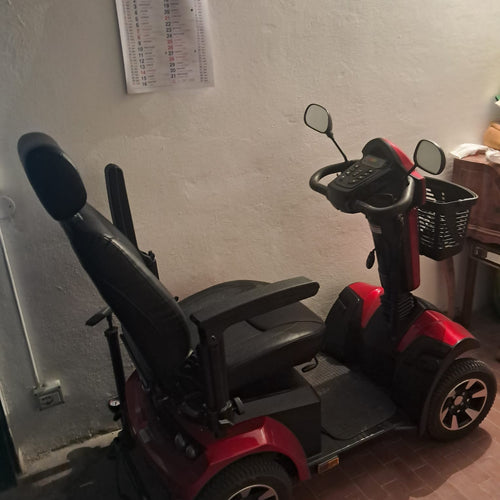 Scooter Elettrico per Anziani/Disabili Wimed Lynx L4D2 – Pari al Nuovo (Pochi mesi di vita)