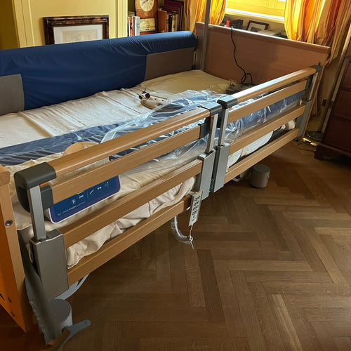 REAMED PRATICO ELETTRICO – MAI USATO – COMPLETO DI MATERASSO SOFT FOAM