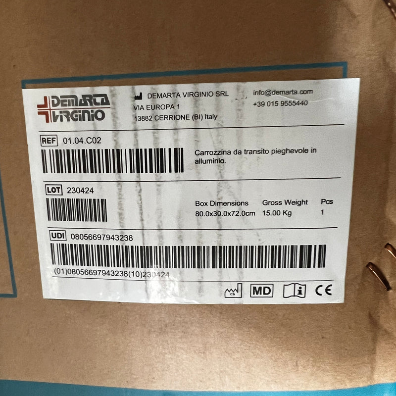 Sedia a rotelle leggera in alluminio